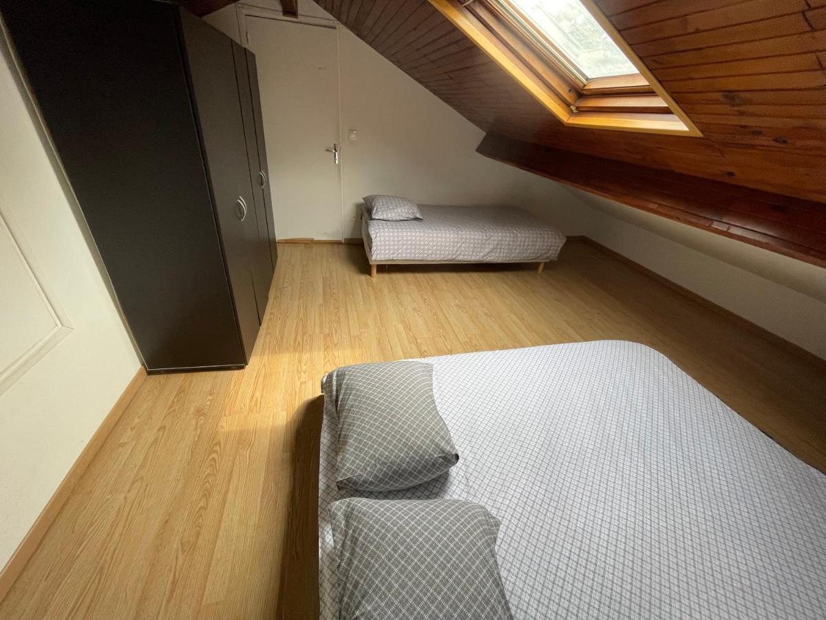 Agreable Appartement Dans Une Maison 생드니 외부 사진